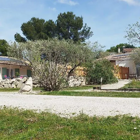 Domaine De L'arbre Dore Holiday home Lezan