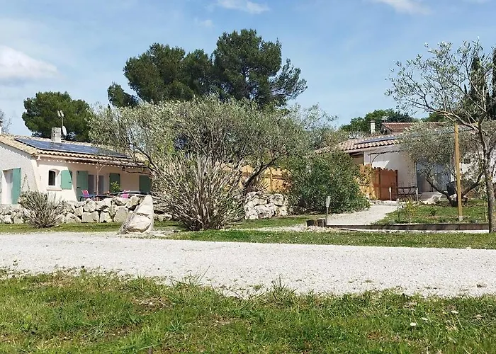 Domaine De L'arbre Dore Holiday home Lezan